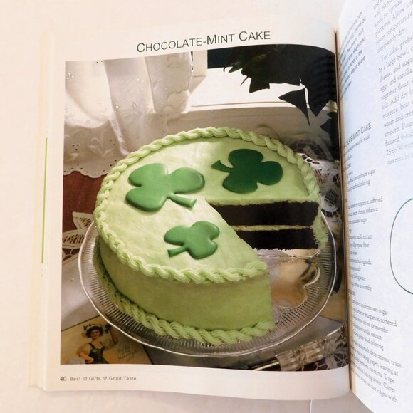 2 Cookbooks in 1 Best of Gifts of Good Taste Everyday and Christmas 2008 Trade P - Picture 11 of 11